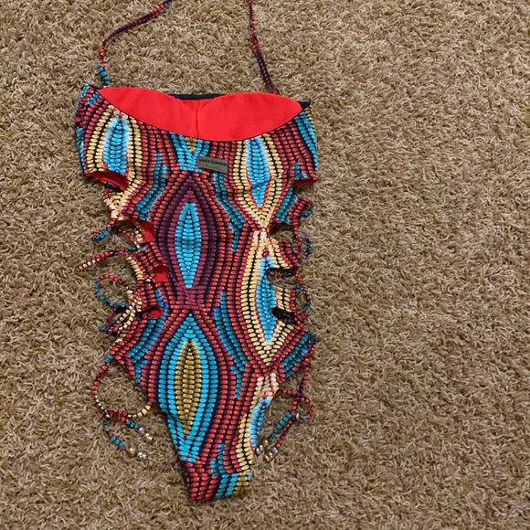 One piece swimsuit β€οΈ - Picture 5 of 11